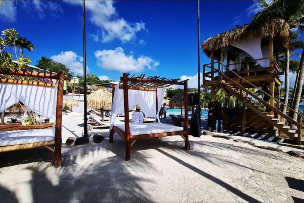 Appartement Terrasse Vue Mer Et Piscine Le Diamant Bagian luar foto
