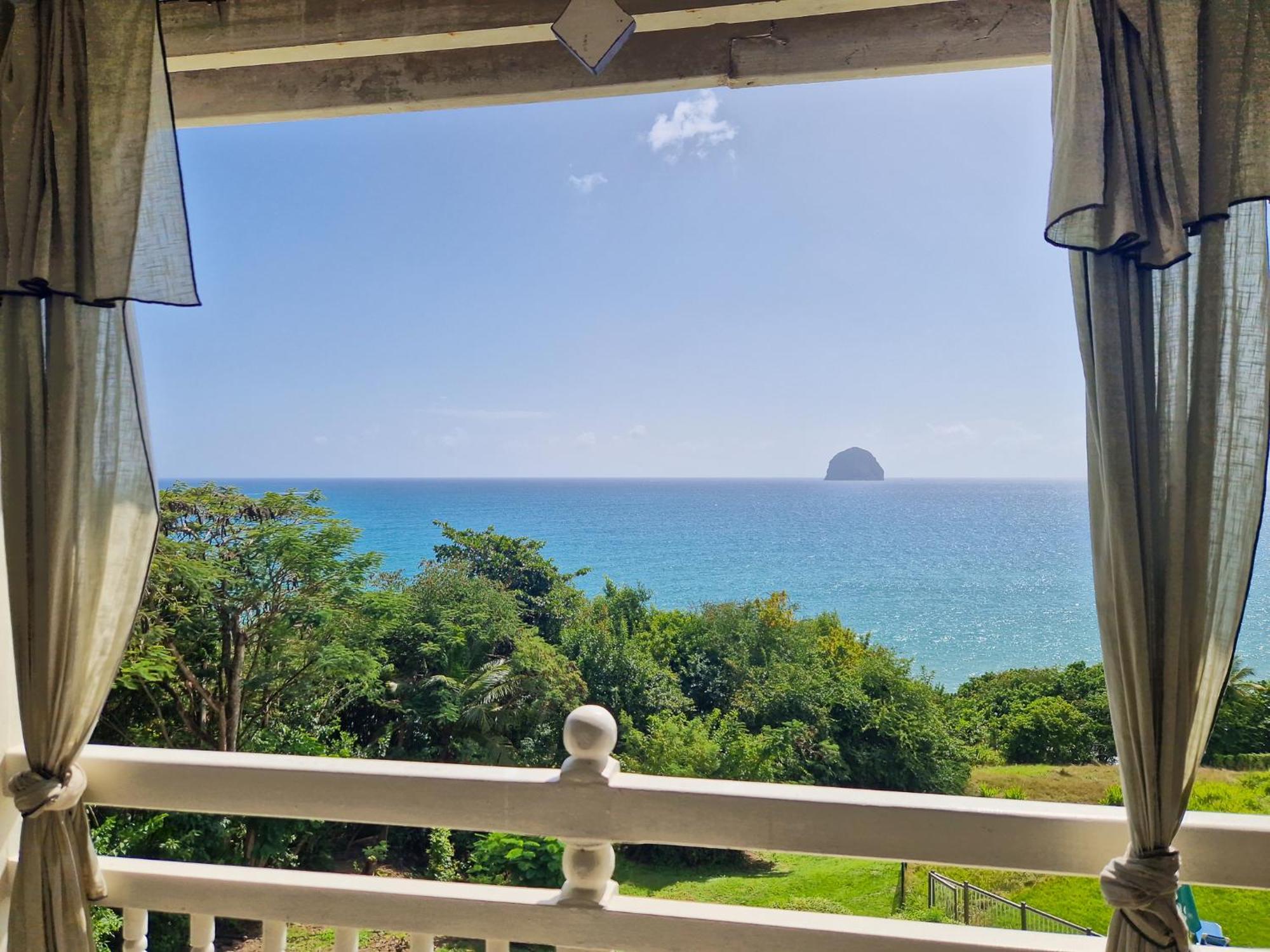 Appartement Terrasse Vue Mer Et Piscine Le Diamant Bagian luar foto